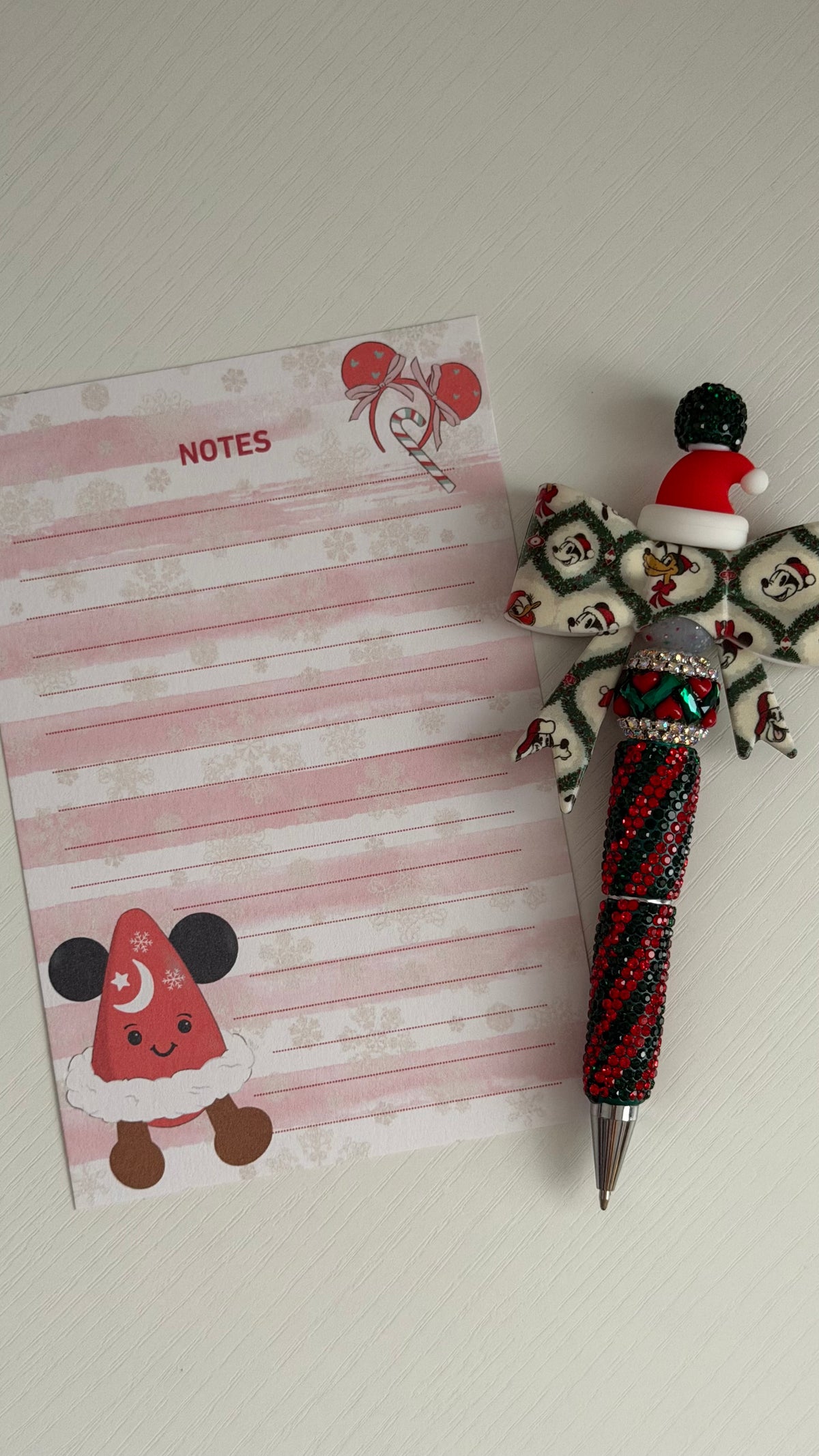 Magical Christmas hat Notepad
