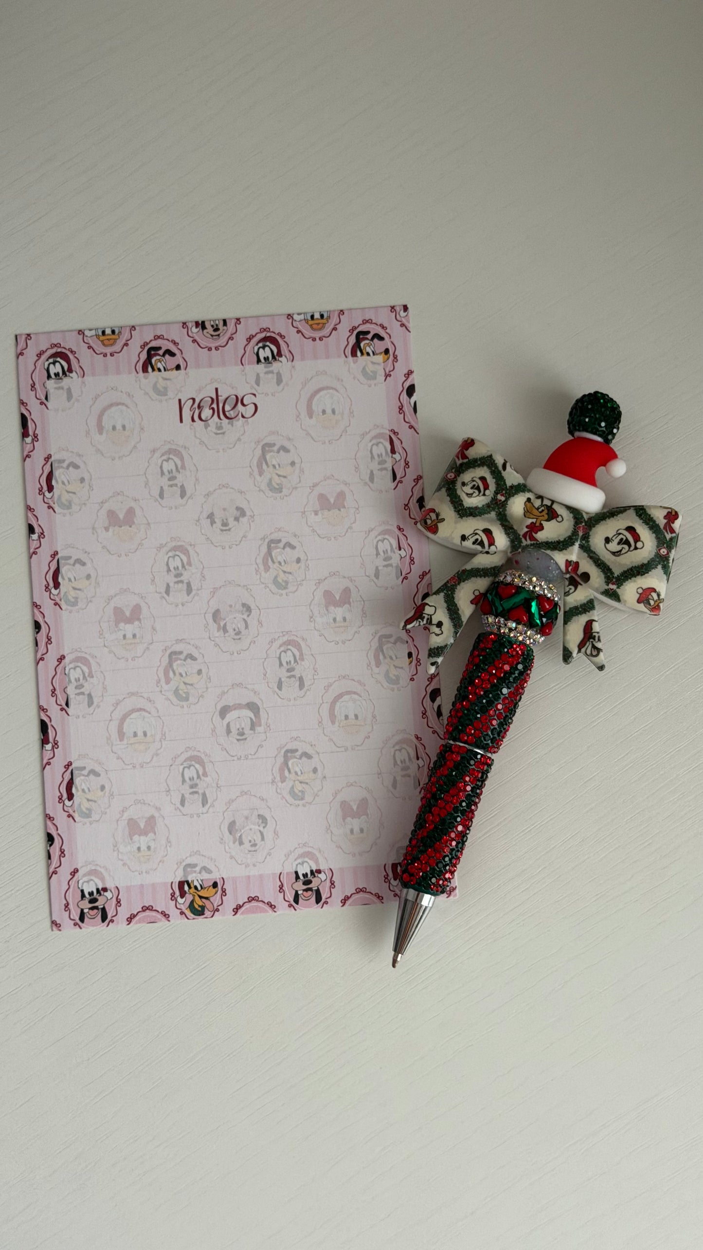 Christmas Friends Notepad